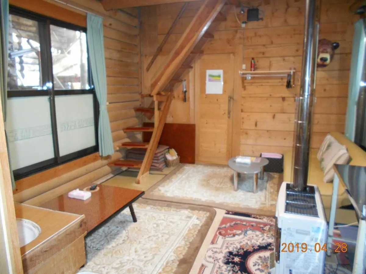 Log Yukari Guest House Furano