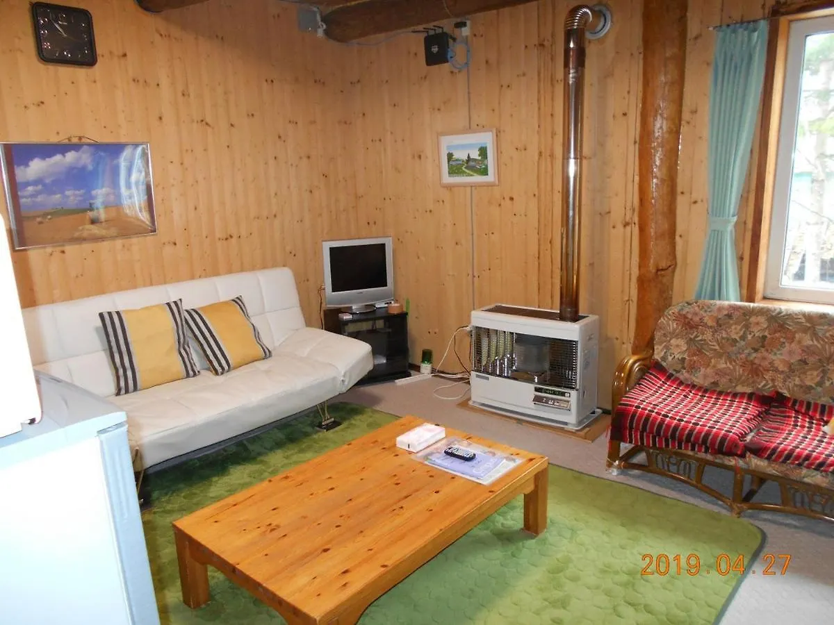 Log Yukari Guest House Furano 0*,